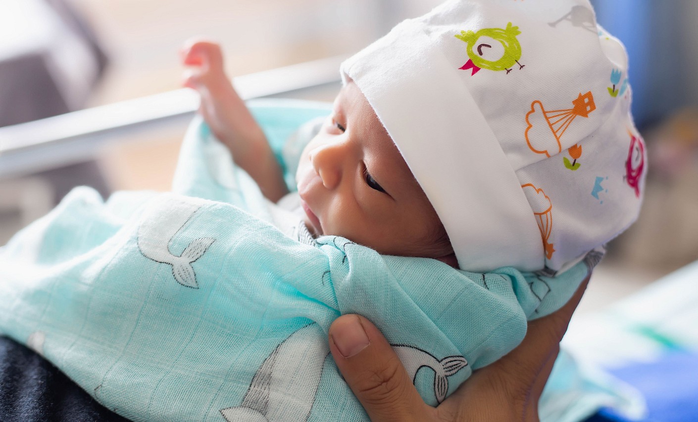 Blutspenden helfen auch Frühgeborenen und deren Angehörigen baby-frühchen-neugeborenes-frühgeborenes